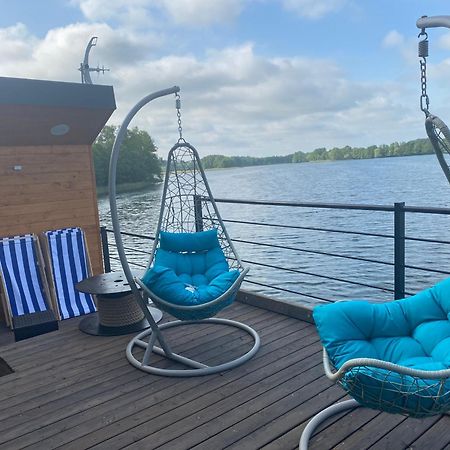 Dom Na Wodzie Nad Jeziorem Krzywe Piecki  Luaran gambar